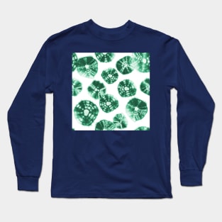 Shibori Kumo tie dye emerald green dots over white Long Sleeve T-Shirt